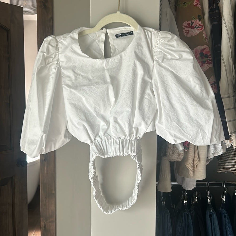 Zara puff sleeve top with elastic waist piece